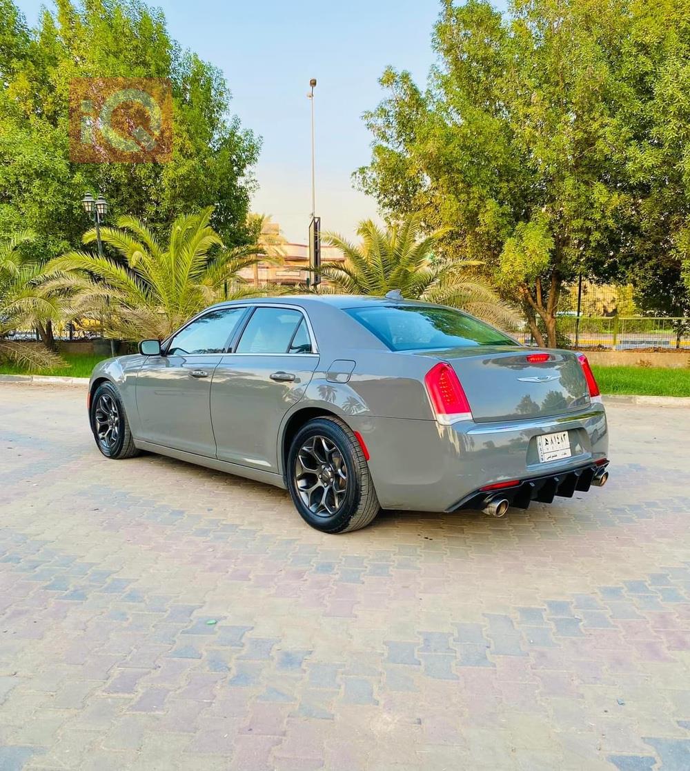 Chrysler 300